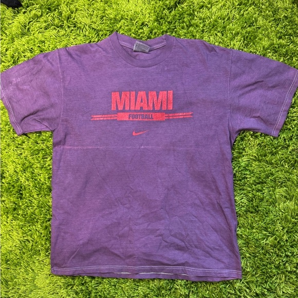 Y2K Center Swoosh Nike Miami Football Graphic T shirt - Picture 1 of 4